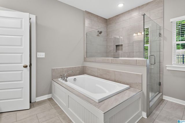 425 WISHFORD CIRCLE, Helena, AL 35080