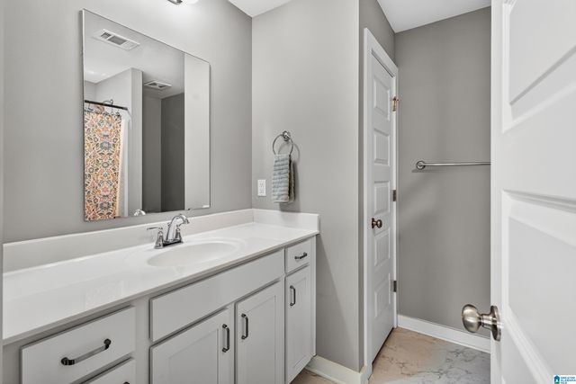 425 WISHFORD CIRCLE, Helena, AL 35080
