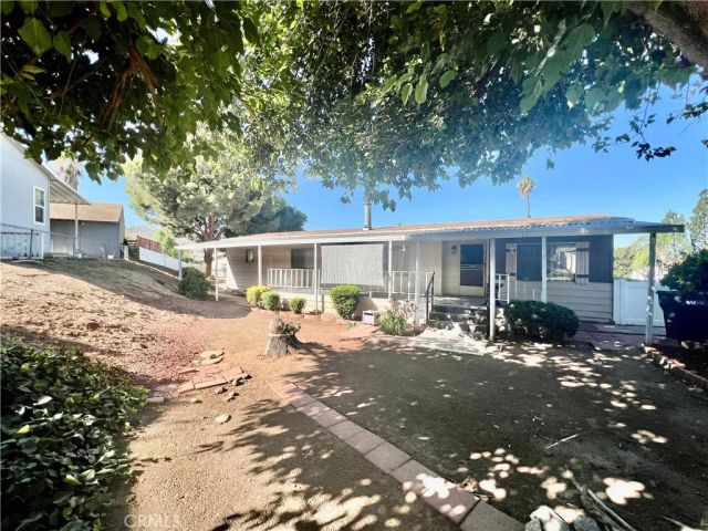 15181 Van Buren 10, Riverside, CA 92504