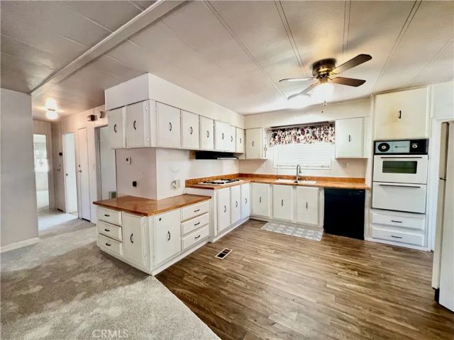 15181 Van Buren 10, Riverside, CA 92504