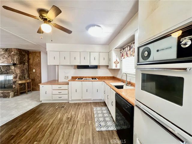 15181 Van Buren 10, Riverside, CA 92504