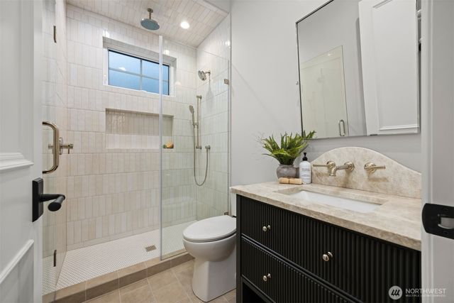 8645 Blue Grouse Way, Blaine, WA 98230