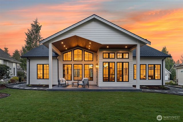 8645 Blue Grouse Way, Blaine, WA 98230