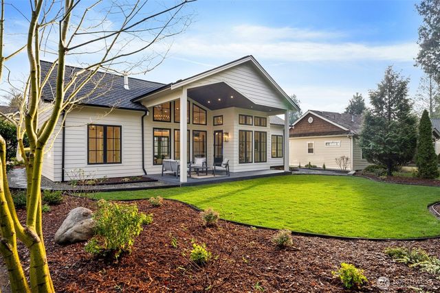 8645 Blue Grouse Way, Blaine, WA 98230