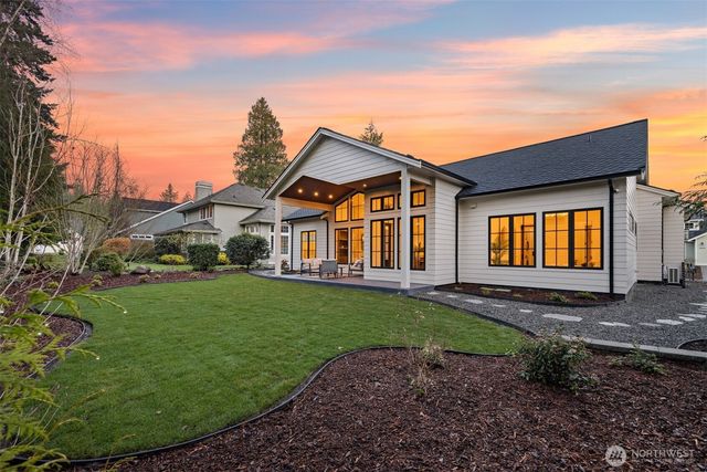 8645 Blue Grouse Way, Blaine, WA 98230