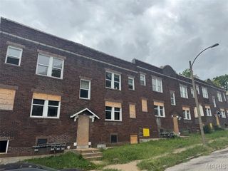 5372 Malfitt Avenue, St Louis, MO 63112