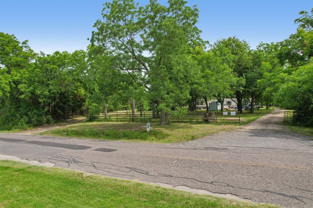 10180 County Road 437, Princeton, TX 75407