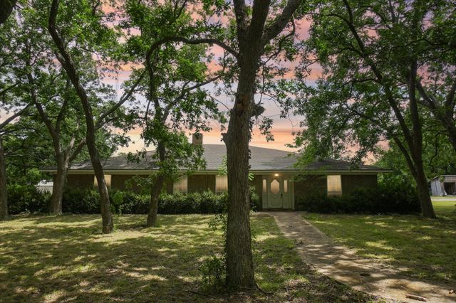 10180 County Road 437, Princeton, TX 75407