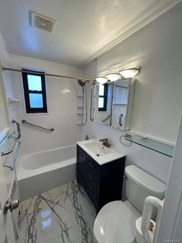 16-41 160 6-420, Whitestone, NY 11357