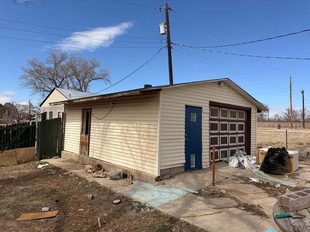 108 College Ave, Boone, CO 81025