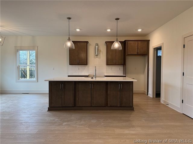 4642 Red Tail Ridge 212, Jeffersonville, IN 47130