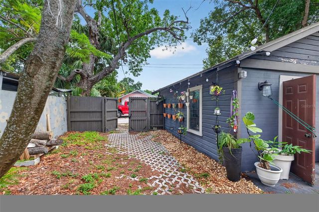 2128 5TH AVENUE N, St Petersburg, FL 33713