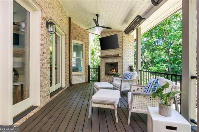 664 Cumberland Circle NE, Atlanta, GA 30306