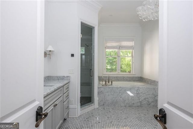 664 Cumberland Circle NE, Atlanta, GA 30306