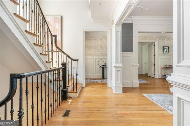 664 Cumberland Circle NE, Atlanta, GA 30306