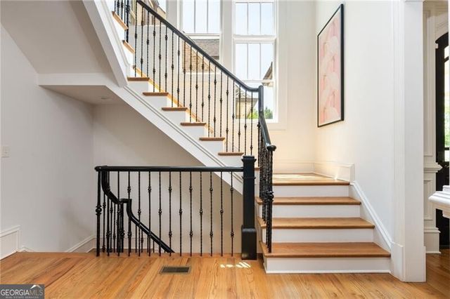 664 Cumberland Circle NE, Atlanta, GA 30306