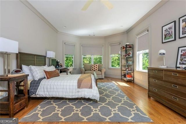 664 Cumberland Circle NE, Atlanta, GA 30306