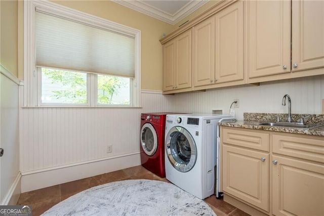 664 Cumberland Circle NE, Atlanta, GA 30306