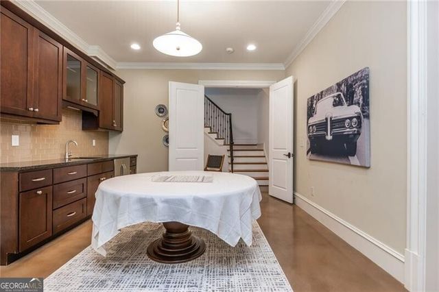 664 Cumberland Circle NE, Atlanta, GA 30306