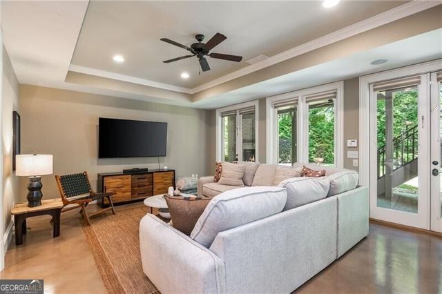 664 Cumberland Circle NE, Atlanta, GA 30306
