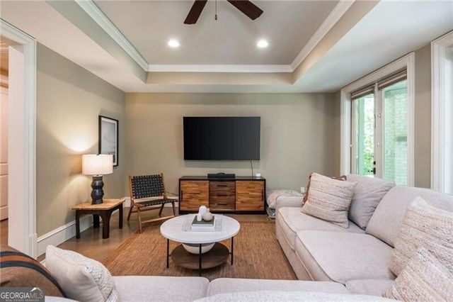 664 Cumberland Circle NE, Atlanta, GA 30306