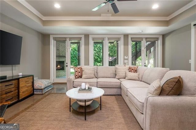 664 Cumberland Circle NE, Atlanta, GA 30306