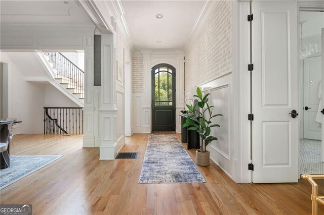 664 Cumberland Circle NE, Atlanta, GA 30306