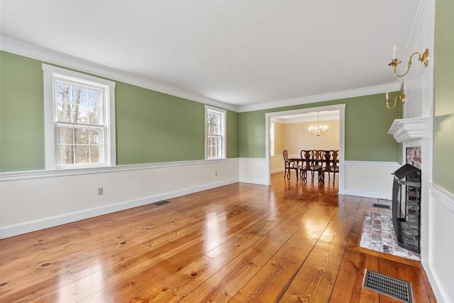 39 Bare Hill Rd, Bolton, MA 01740