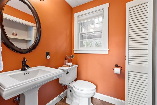 39 Bare Hill Rd, Bolton, MA 01740