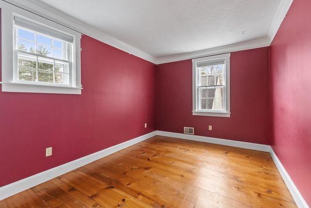 39 Bare Hill Rd, Bolton, MA 01740