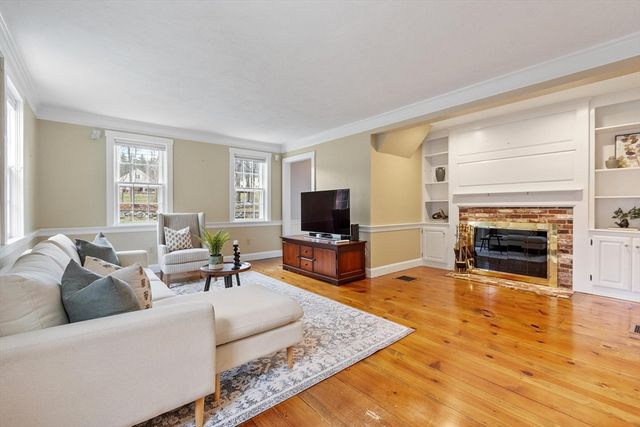 39 Bare Hill Rd, Bolton, MA 01740