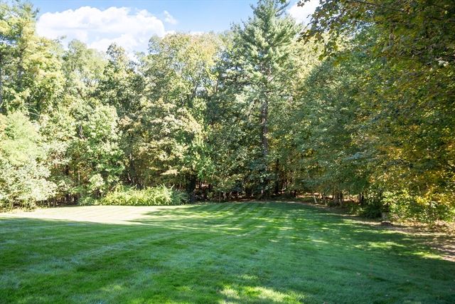 39 Bare Hill Rd, Bolton, MA 01740