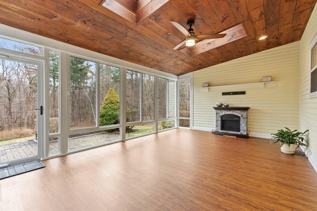 39 Bare Hill Rd, Bolton, MA 01740