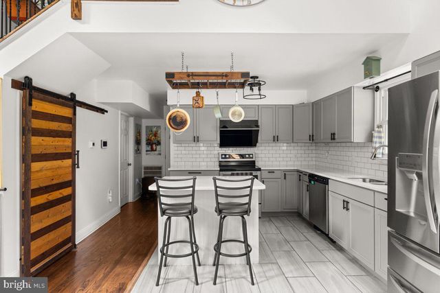 206 ENGLISH MUFFIN CT, Berkeley Springs, WV 25411