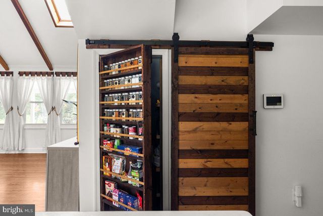 206 ENGLISH MUFFIN CT, Berkeley Springs, WV 25411