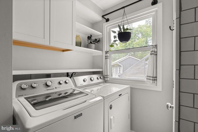 206 ENGLISH MUFFIN CT, Berkeley Springs, WV 25411