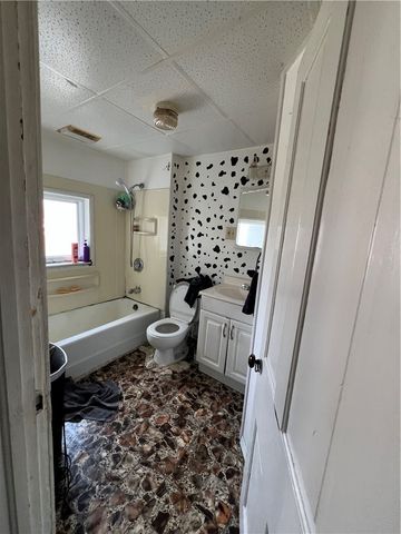 505 Spruce St, New Castle, PA 16101