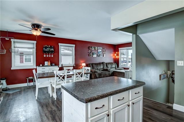 2714 Blakeley Avenue, Eau Claire, WI 54701