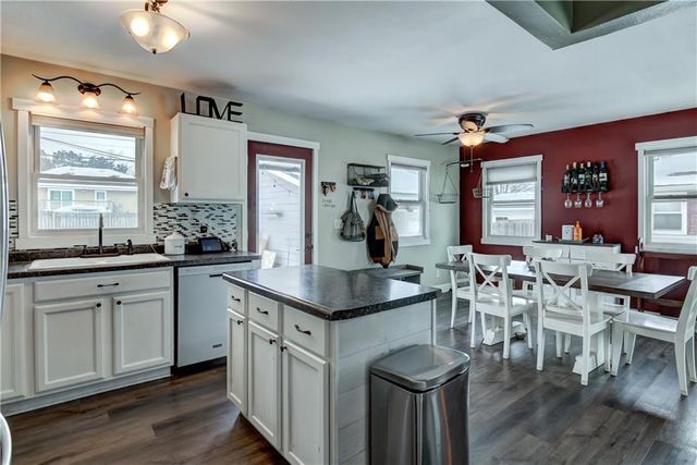 2714 Blakeley Avenue, Eau Claire, WI 54701