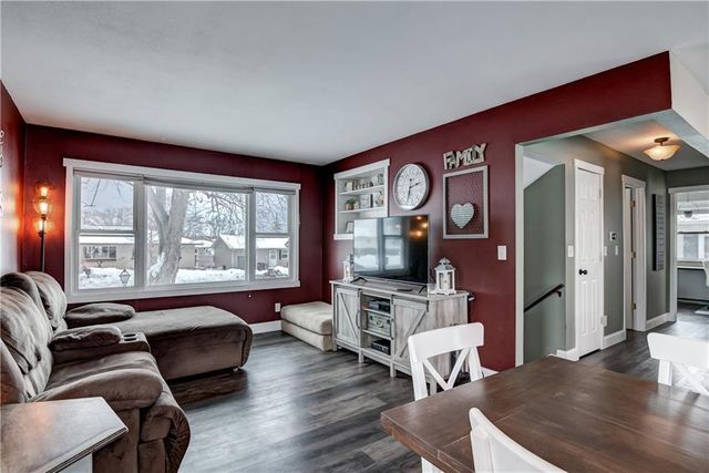 2714 Blakeley Avenue, Eau Claire, WI 54701