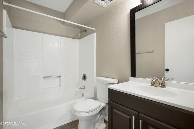 1745 W Linden Street, Tucson, AZ 85745
