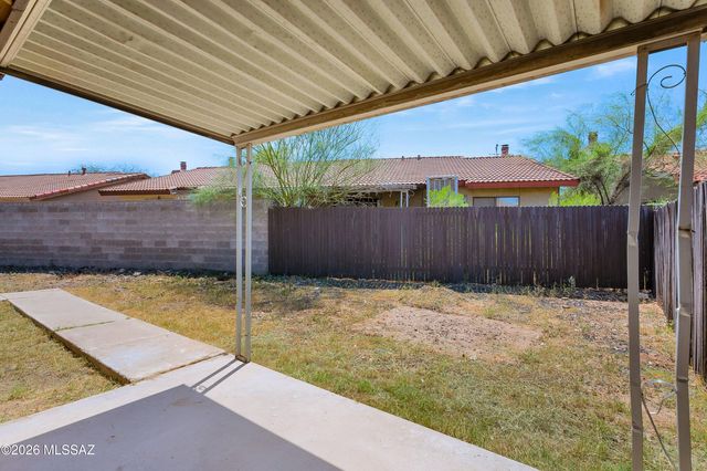 1745 W Linden Street, Tucson, AZ 85745