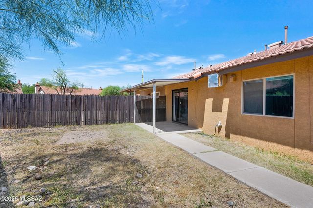 1745 W Linden Street, Tucson, AZ 85745