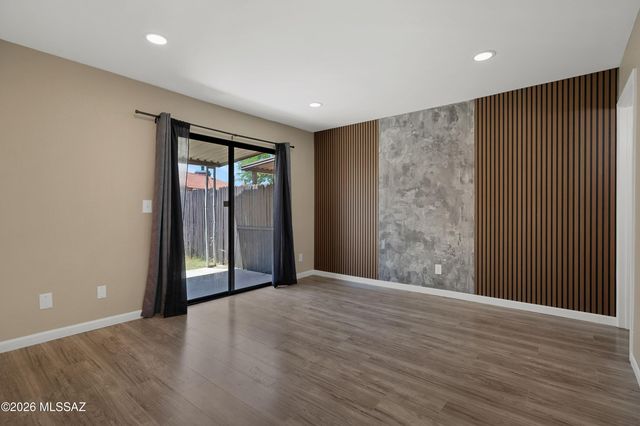 1745 W Linden Street, Tucson, AZ 85745
