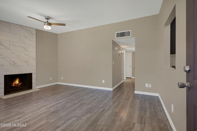 1745 W Linden Street, Tucson, AZ 85745