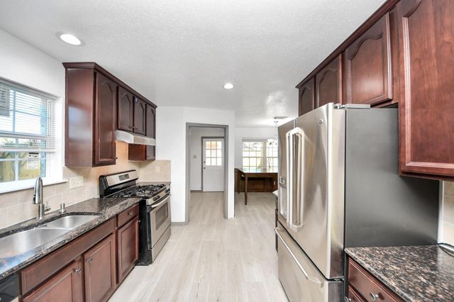 2322 Bright Meadows Drive, Missouri City, TX 77489