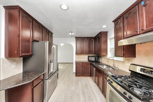 2322 Bright Meadows Drive, Missouri City, TX 77489