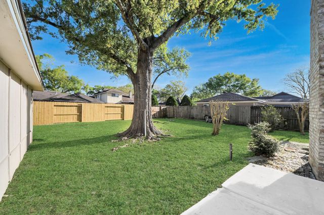 2322 Bright Meadows Drive, Missouri City, TX 77489