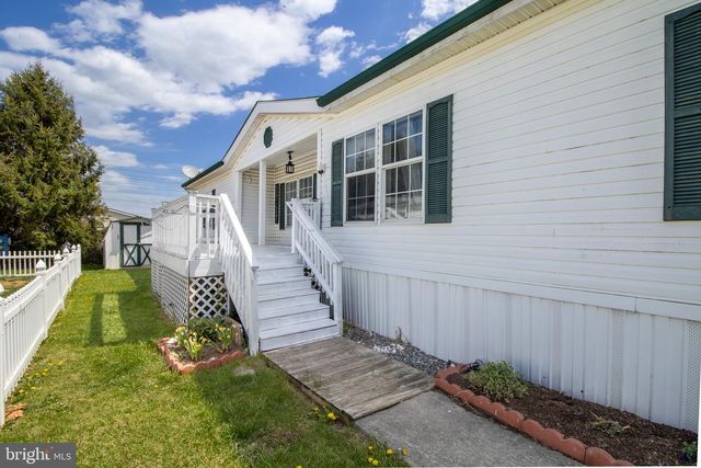 52 CROWN CT, Martinsburg, WV 25401