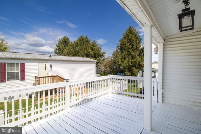 52 CROWN CT, Martinsburg, WV 25401